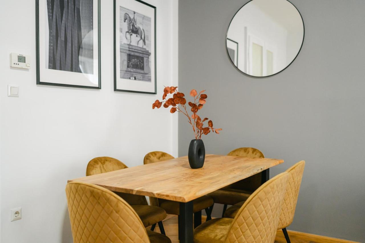 וינה Cozy Apt Perfect For 4-6 Tv Metro Self-Checkin מראה חיצוני תמונה