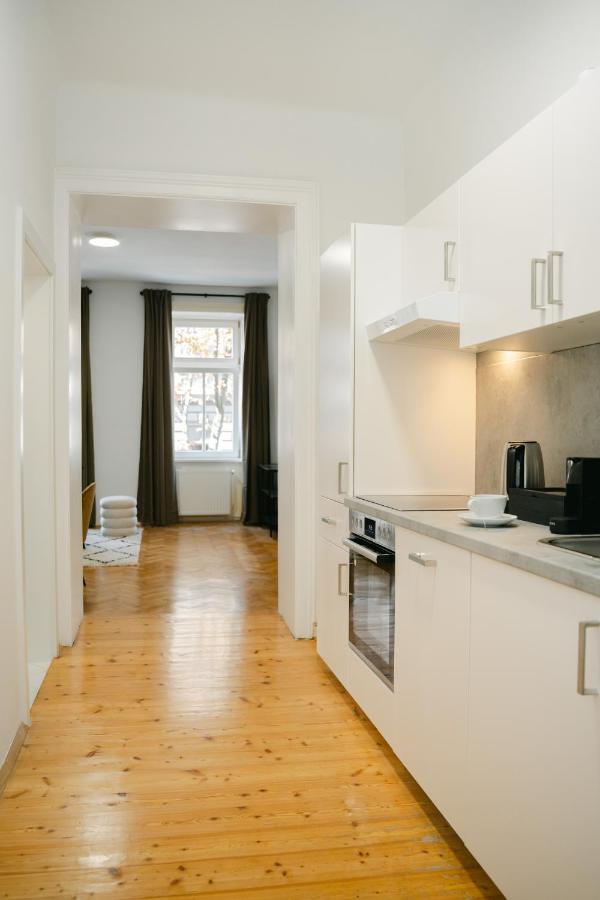 וינה Cozy Apt Perfect For 4-6 Tv Metro Self-Checkin מראה חיצוני תמונה