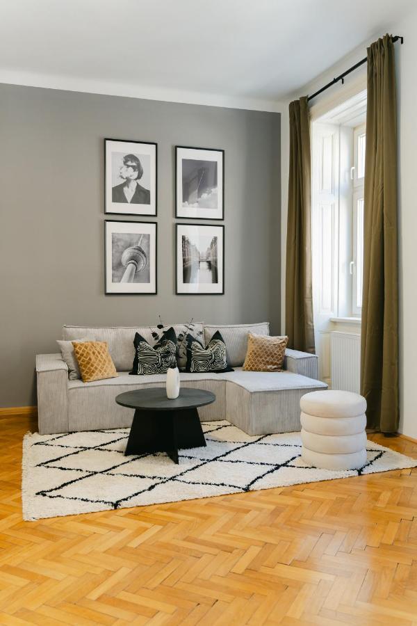 וינה Cozy Apt Perfect For 4-6 Tv Metro Self-Checkin מראה חיצוני תמונה